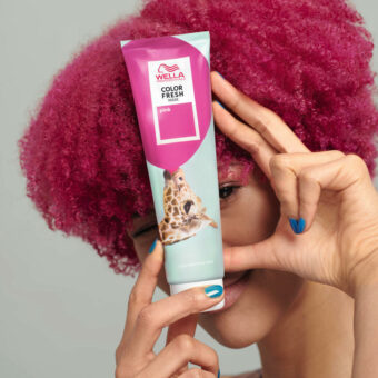 Color Fresh Mask Pack In Hand Pink LowRes