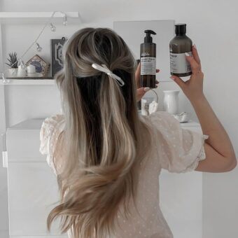 Absolut Repair Molecular Instagram Girl