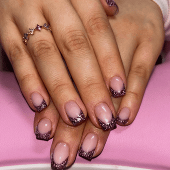 Simple Glitter French Nail Xmas